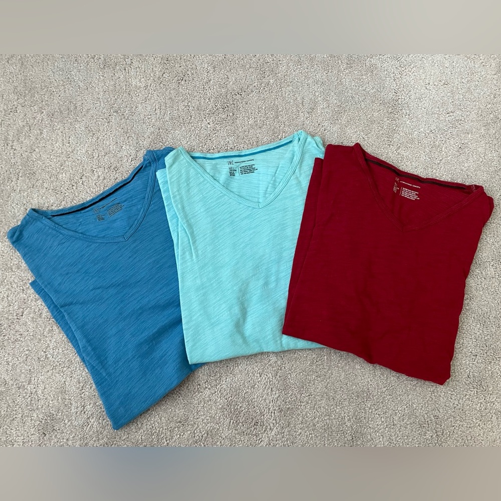 Bundle of 3 Men’s V-neck INC T-shirts